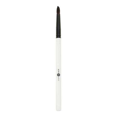 Vegan tapered eye makeup brush ideal for precision application of eyeshadows.